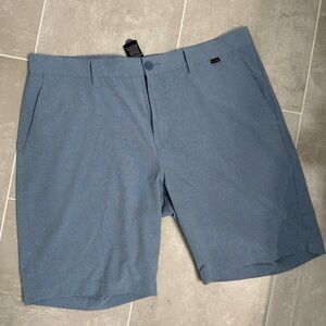 Travis Mathew Blue Flat Front Shorts Modern Design